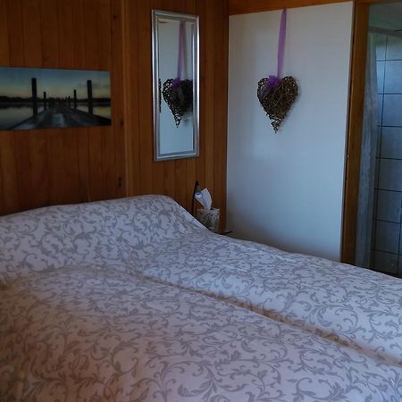 Bed and Breakfast S'Husli à Embrach Extérieur photo